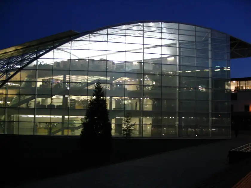 法学院夜景