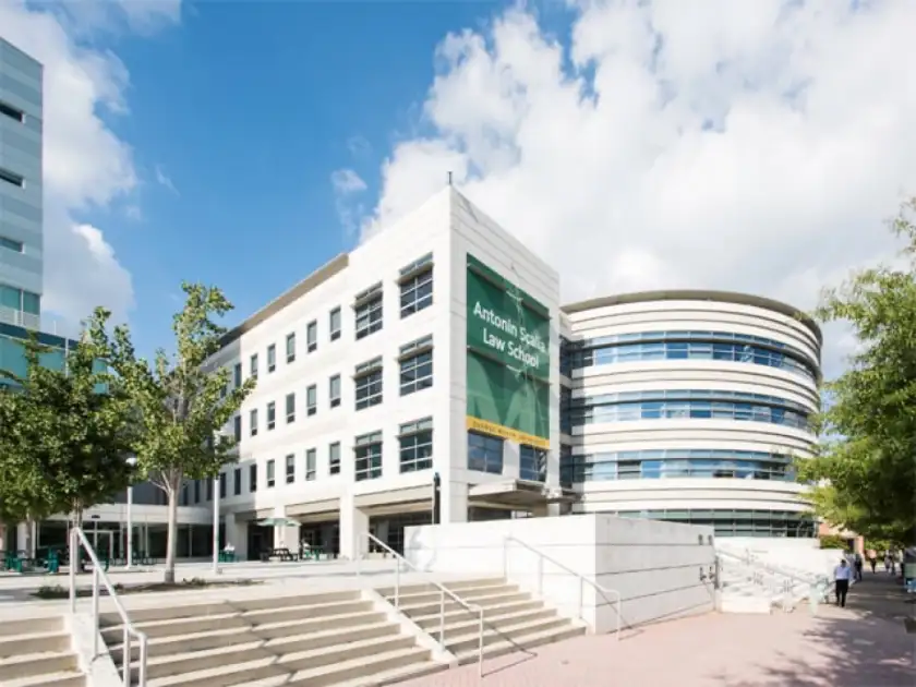 法学院/校园实景